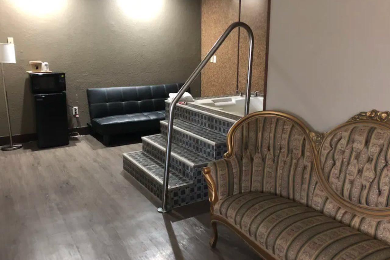 Hotel Super 8 By Wyndham Columbia Esterno foto