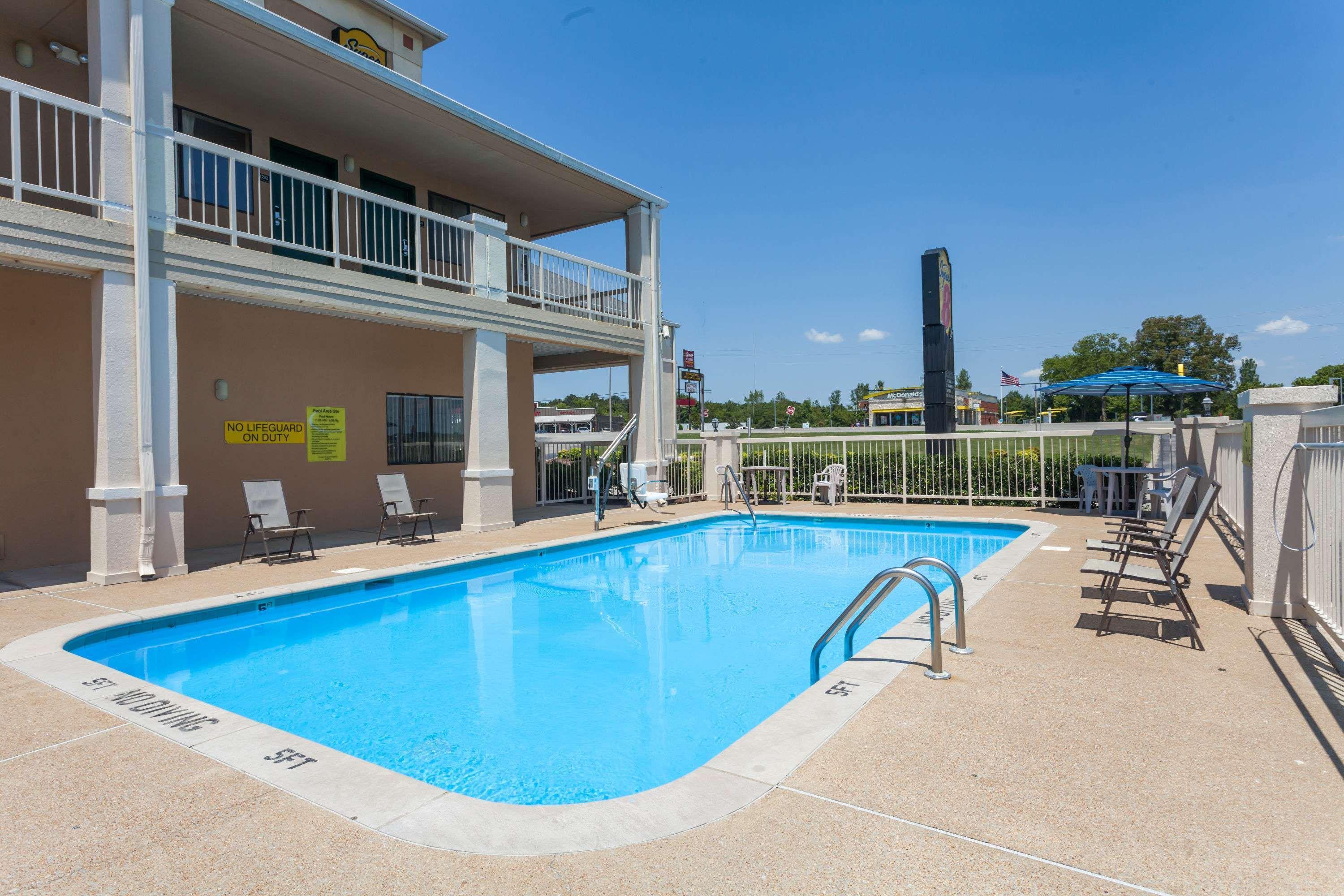 Hotel Super 8 By Wyndham Columbia Esterno foto