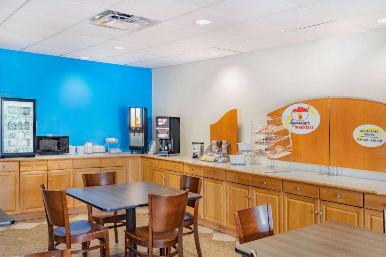 Hotel Super 8 By Wyndham Columbia Esterno foto